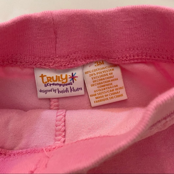 Truly Scrumptious by Heidi Klum pink velour sweatsuit size 3-6 months - Picture 3 of 6